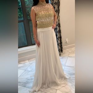 JOVANI EMBELLISHED EVENING GOWN